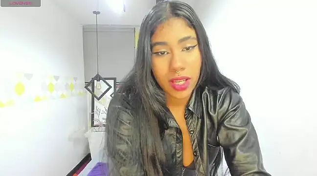 Snapshot of Abby_brown__ chatting on 4, 3, 2025 Abby brown online show from 4, 3, 2025