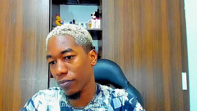 Dreamastercum  online show from 11, 10, 2025