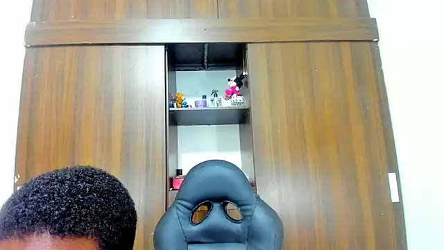 Dreamastercum  online show from 13, 9, 2025