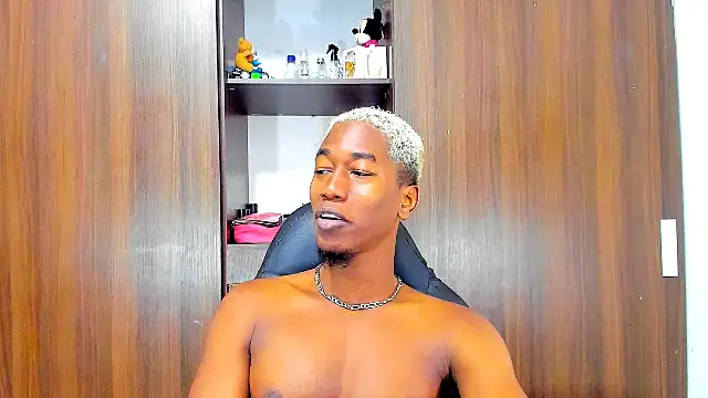 Dreamastercum  online show from 10, 10, 2025