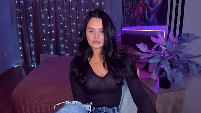 DanaSincere online show from 4, 3, 2025