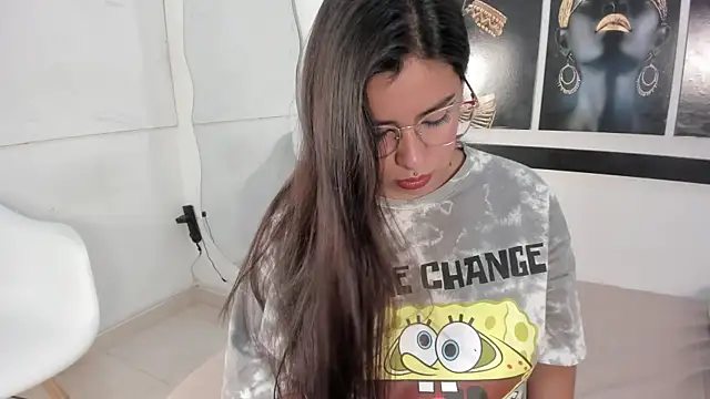 emilyy cooperr online show from 2, 10, 2025