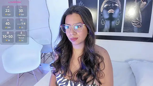 emilyy cooperr online show from 6, 10, 2025