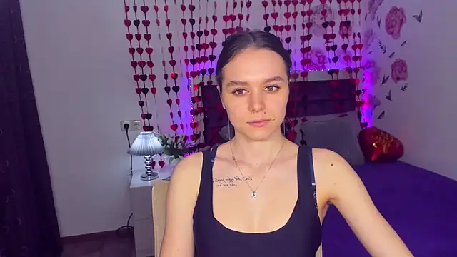 EmelyMason online show from 6, 3, 2026