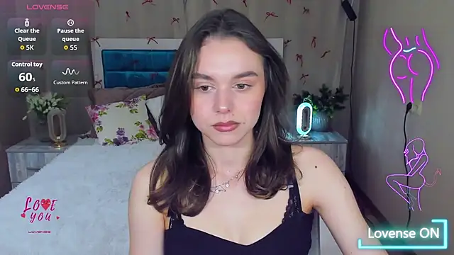 Snapshot of EmelyMason chatting on 4, 5, 2026 EmelyMason online show from 4, 5, 2026