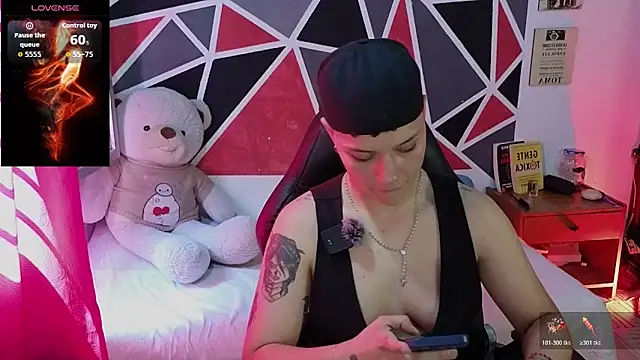 demimoore222 online show from 11, 2, 2026