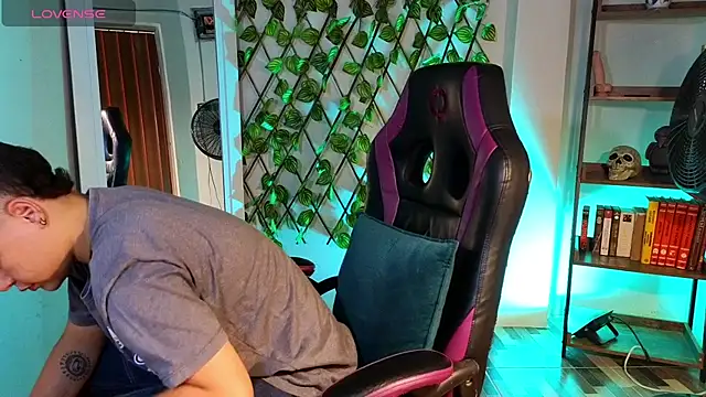 demimoore222 online show from 18, 3, 2025