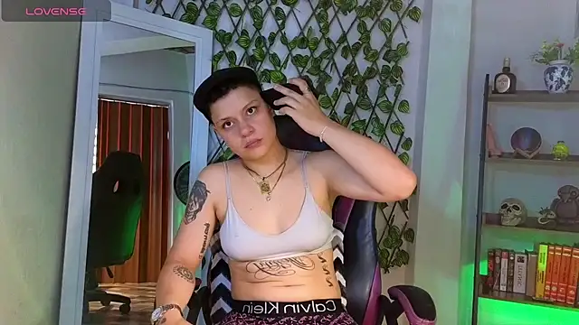 demimoore222 online show from 20, 3, 2025