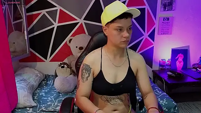 demimoore222 online show from 9, 1, 2026