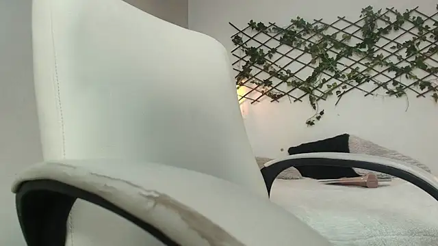 issa  nassar online show from 18, 4, 2026