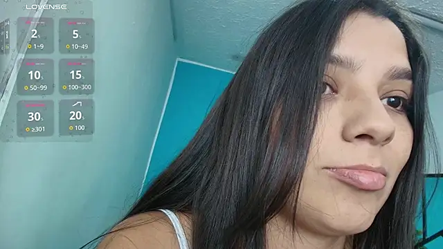 Snapshot of issa__nassar chatting on 17, 12, 2025 issa nassar online show from 17, 12, 2025