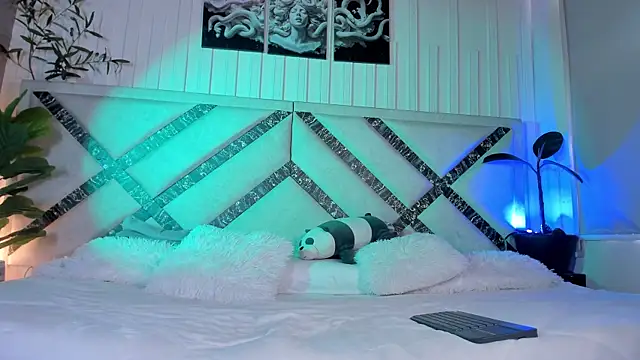 CRAZY-BOY99 online show from 11, 7, 2026
