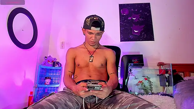 CRAZY-BOY99 online show from 10, 5, 2026