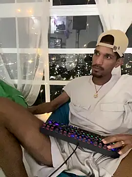 Miguel bigcock online show from 28, 10, 2025