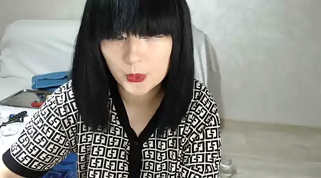 Sweet Yoon online show from 7, 12, 2024