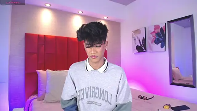 Jonas Rivers online show from 8, 4, 2026