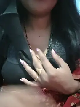 Snapshot of Sexyradha_ chatting on 5, 7, 2026 Sexyradha online show from 5, 7, 2026