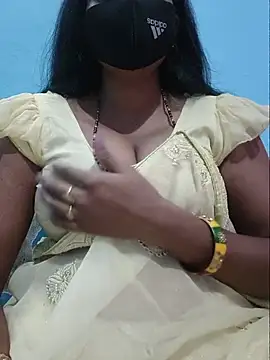 Snapshot of Sexyradha_ chatting on 6, 7, 2026 Sexyradha online show from 6, 7, 2026