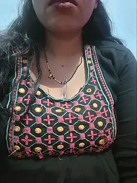 Snapshot of Sexyradha_ chatting on 12, 7, 2026 Sexyradha online show from 12, 7, 2026