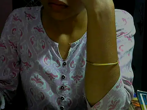 Snapshot of mayra89 chatting on 17, 10, 2025 mayra89 online show from 17, 10, 2025