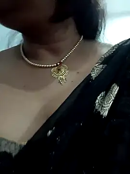 Snapshot of Neha-Bhabhi-Rasily chatting on 8, 11, 2025 Neha-Bhabhi-Rasily online show from 8, 11, 2025