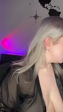 April Vancee online show from 8, 10, 2025