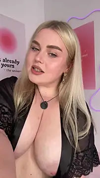 Snapshot of April_Vancee chatting on 5, 5, 2026 April Vancee online show from 5, 5, 2026