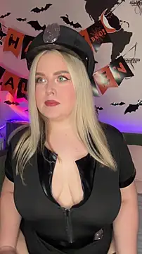 April Vancee online show from 30, 10, 2025