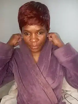 Snapshot of Missvixen81 chatting on 5, 6, 2026 Missvixen81 online show from 5, 6, 2026