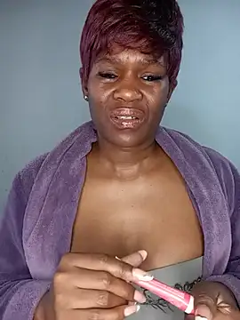 Snapshot of Missvixen81 chatting on 20, 7, 2026 Missvixen81 online show from 20, 7, 2026