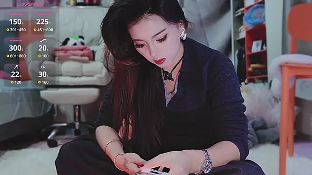 guoguo7777777 online show from 4, 12, 2025