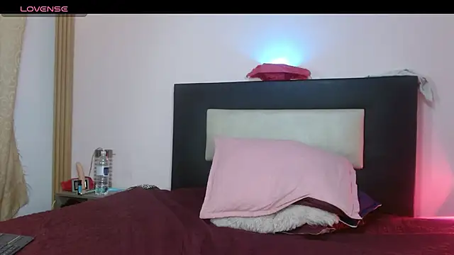 LorenaJoness online show from 21, 11, 2025