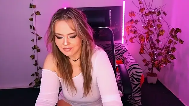 AnielaFox online show from 11, 11, 2025