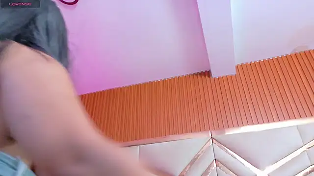 playfulcurvy online show from 6, 10, 2025