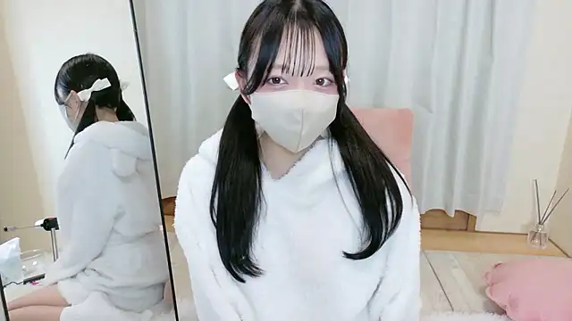 mami-pokoch online show from 13, 11, 2025