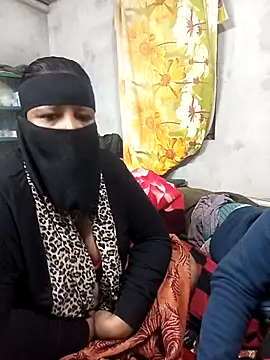 Snapshot of Pakhi_Couple_69 chatting on 23, 11, 2025 Pakhi Couple 69 online show from 23, 11, 2025