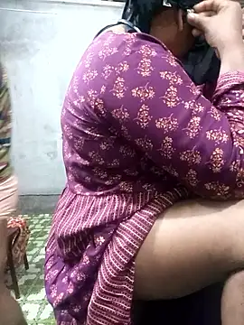 Snapshot of Pakhi_Couple_69 chatting on 14, 9, 2025 Pakhi Couple 69 online show from 14, 9, 2025