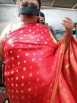 Snapshot of Pakhi_Couple_69 chatting on 14, 10, 2025 Pakhi Couple 69 online show from 14, 10, 2025