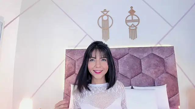 Snapshot of aurora_collinss_ chatting on 1, 11, 2025 aurora collinss online show from 1, 11, 2025