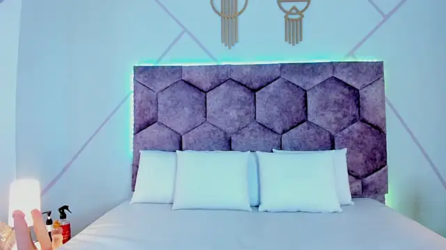 Snapshot of aurora_collinss_ chatting on 7, 10, 2025 aurora collinss online show from 7, 10, 2025