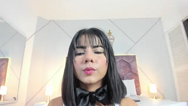 Snapshot of aurora_collinss_ chatting on 28, 10, 2025 aurora collinss online show from 28, 10, 2025