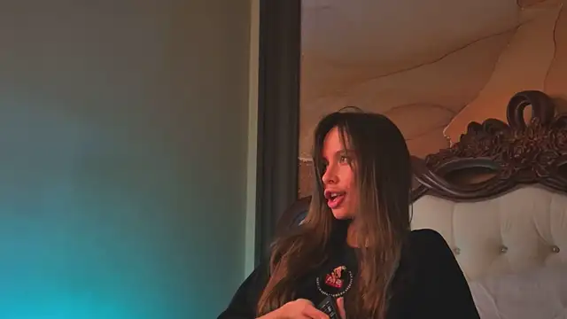 Snapshot of Amanda_River chatting on 27, 6, 2026 Amanda River online show from 27, 6, 2026