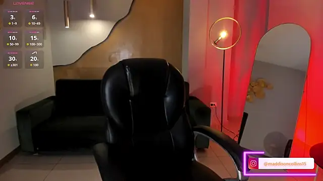 Snapshot of MaddisonCollins chatting on 24, 2, 2026 MaddisonCollins online show from 24, 2, 2026