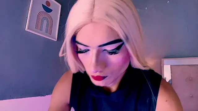 Snapshot of Emily_Castillo_1 chatting on 15, 6, 2026 Emily Castillo 1 online show from 15, 6, 2026