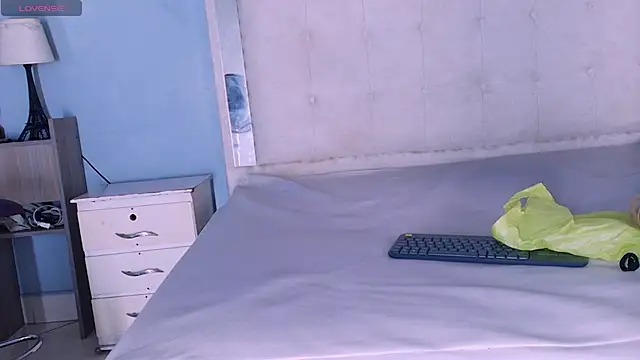 Emily Castillo 1 online show from 10, 9, 2025