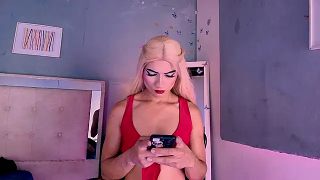Snapshot of Emily_Castillo_1 chatting on 12, 7, 2026 Emily Castillo 1 online show from 12, 7, 2026