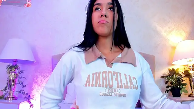 Mia Montess online show from 9, 6, 2026
