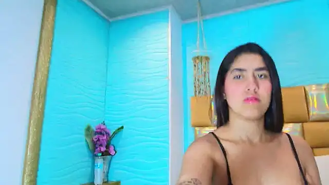 Mia Montess online show from 27, 11, 2025