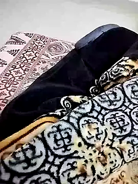 Snapshot of pyasi_bhabhi02 chatting on 4, 3, 2025 pyasi bhabhi02 online show from 4, 3, 2025