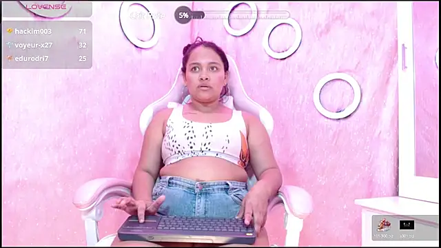 i am karoll online show from 11, 3, 2025